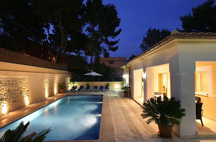 Vakantiehuis Villa Medina, Cala Sant Vicenç