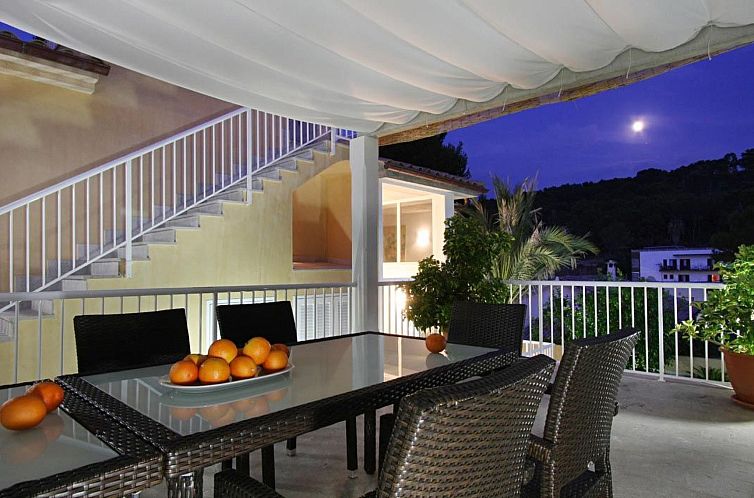 Vakantiehuis Villa Medina, Cala Sant Vicenç