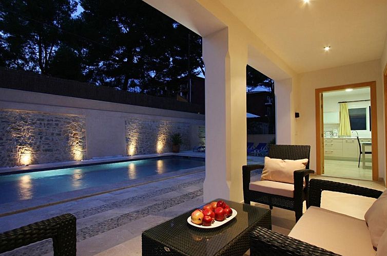 Vakantiehuis Villa Medina, Cala Sant Vicenç