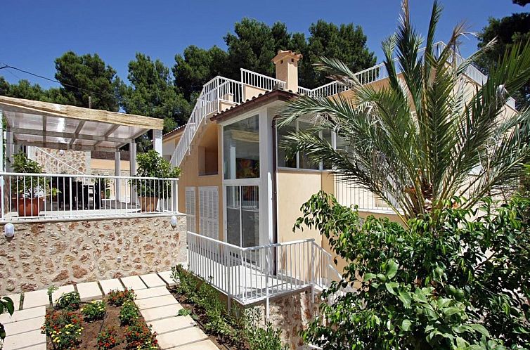 Vakantiehuis Villa Medina, Cala Sant Vicenç