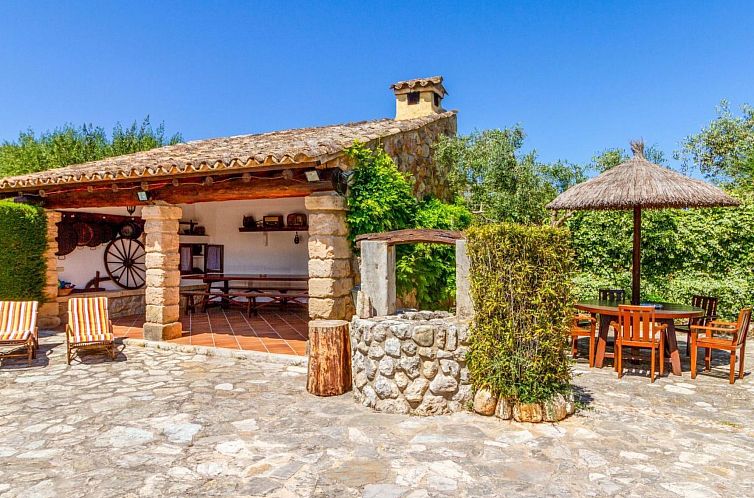 Vakantiehuis Schönes Landhaus in der Nähe von Pollensa