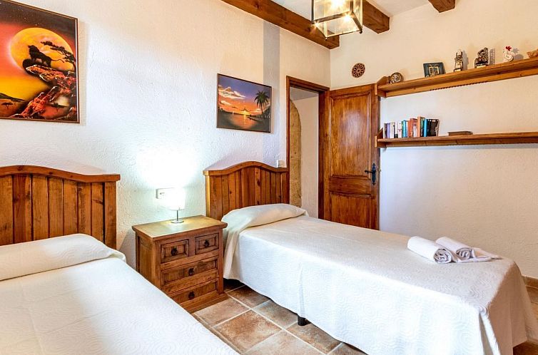 Vakantiehuis Schönes Landhaus in der Nähe von Pollensa