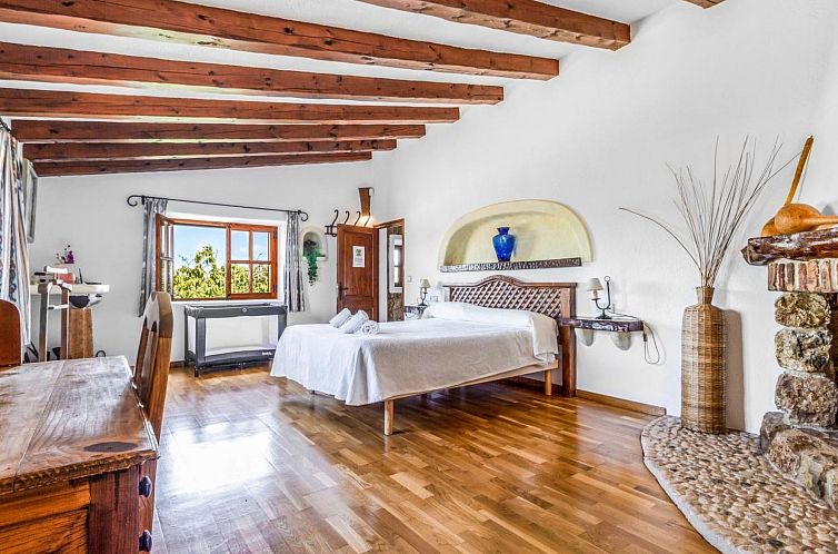 Vakantiehuis Schönes Landhaus in der Nähe von Pollensa