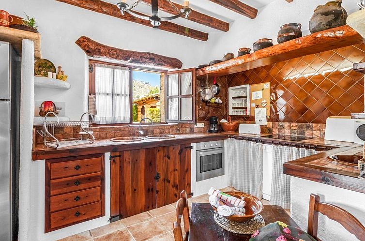 Vakantiehuis Schönes Landhaus in der Nähe von Pollensa