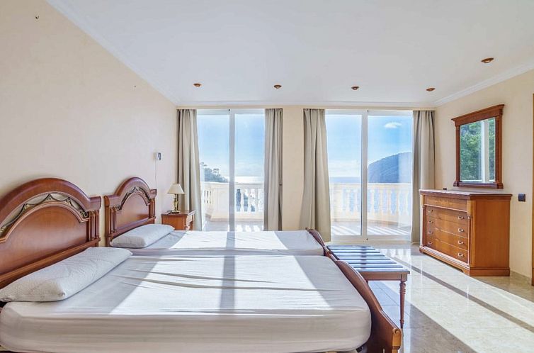 Vakantiehuis VILLA CAMP DE MAR SEA VIEW