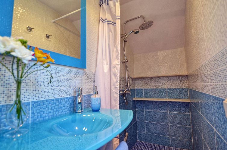 Vakantiehuis Schöne Villa mit Pool und Garten