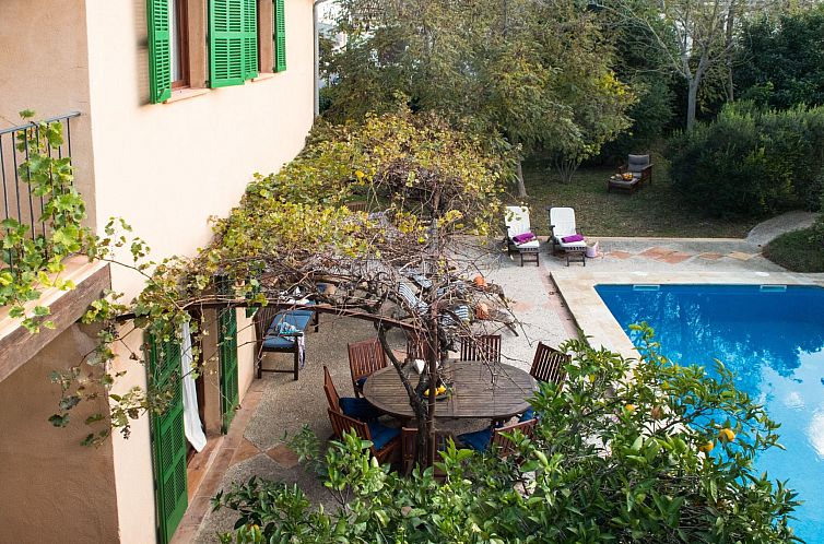 Vakantiehuis Stadthaus für 12, mit Schwimmbad auf Mallorca