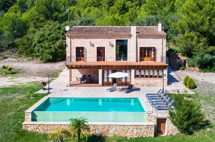 Vakantiehuis Ferienvilla mit Garten, Grill und Terrasse