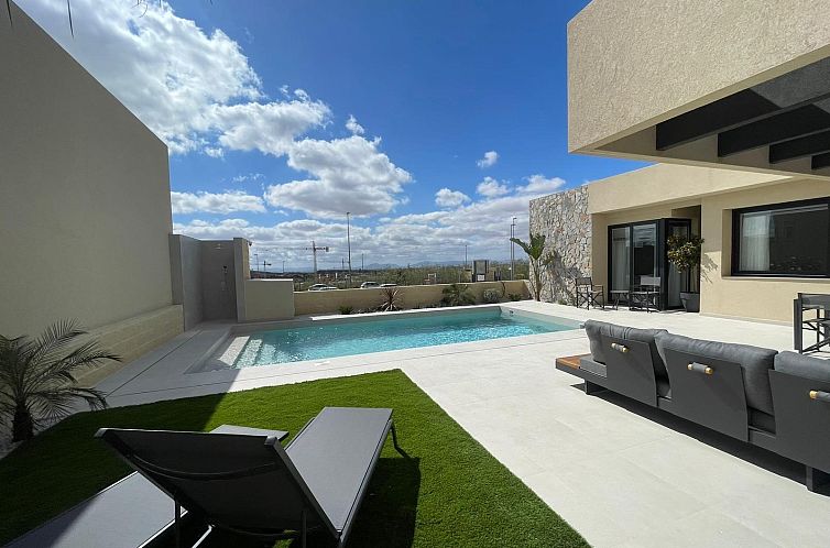 Vrijstaande woning in Murcia