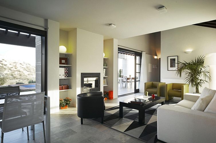 Vrijstaande woning in Peraleja Golf