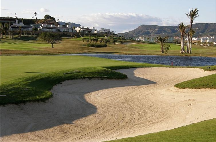 Vrijstaande woning in Peraleja Golf