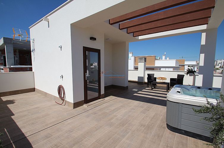 Geschakelde woning in Playa Honda