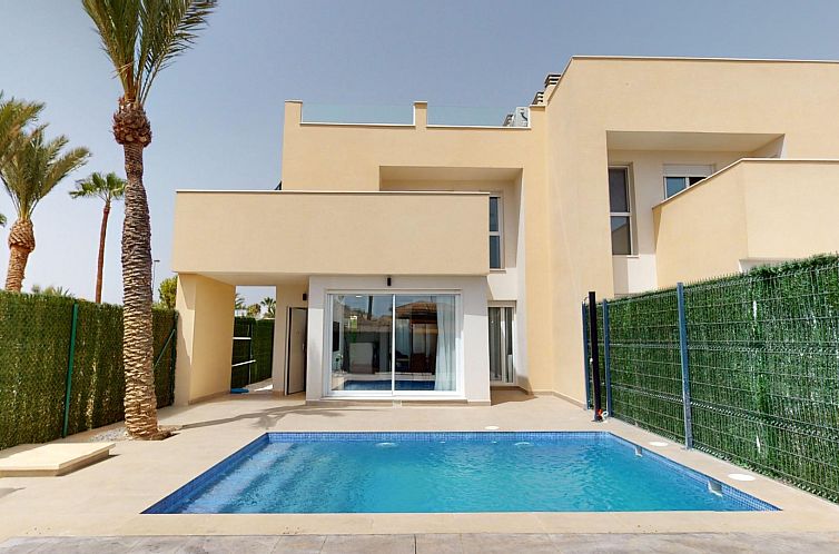 Vrijstaande woning in Los Urrutias