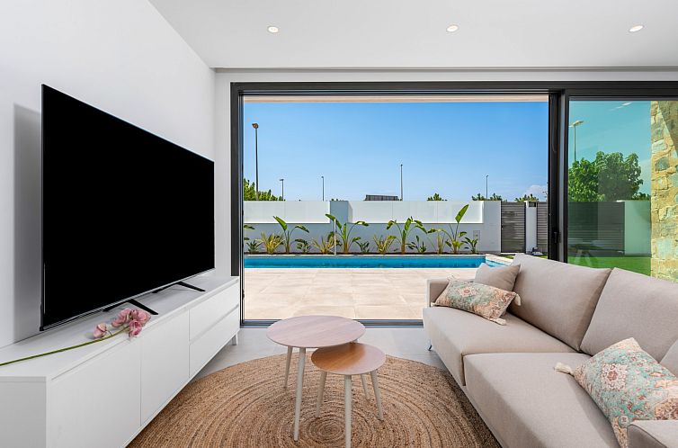 Vrijstaande woning in Los Alcazares
