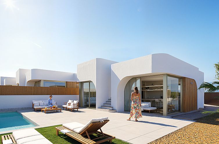 Vrijstaande woning in Los Alcazares