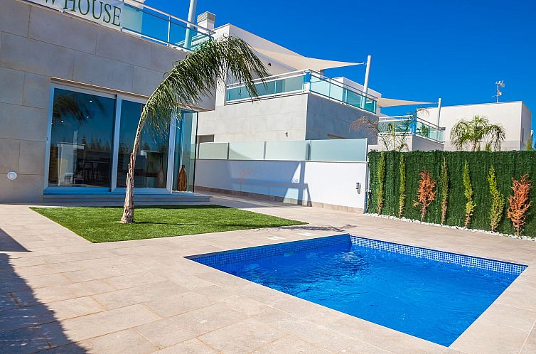 Vrijstaande woning in Los Alcazares