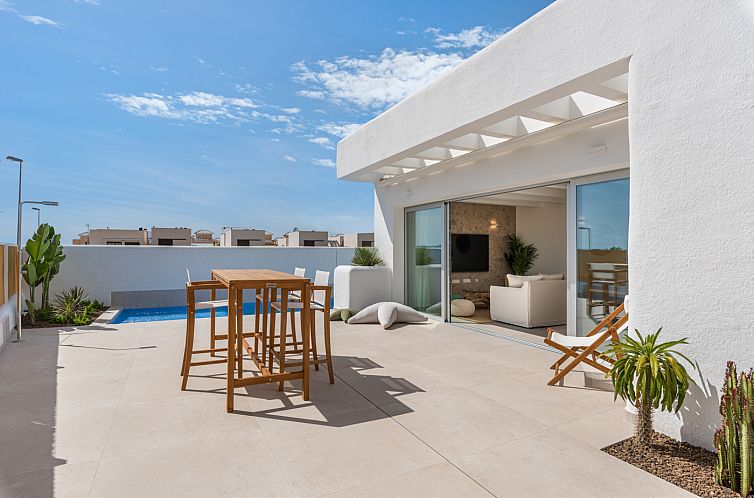Vrijstaande woning in Los Alcazares