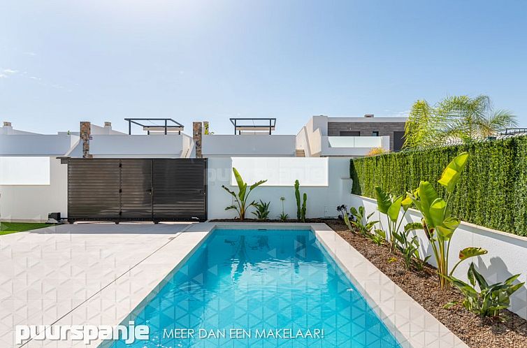 Vrijstaande woning in Los Alcazares
