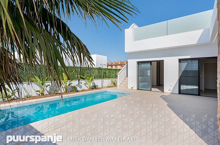 Vrijstaande woning in Los Alcazares