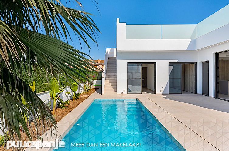 Vrijstaande woning in Los Alcazares