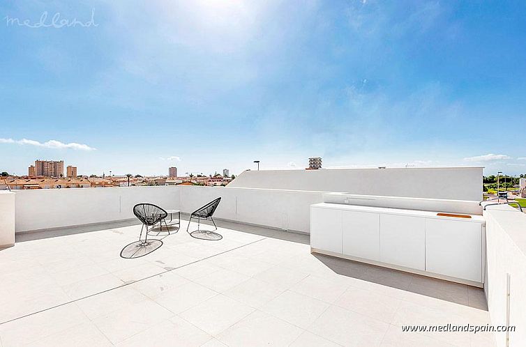 Vrijstaande woning in Los Alcazares