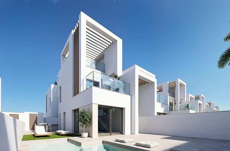 Chalet in Los Alcazares