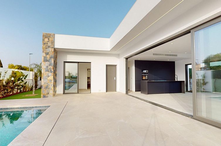 Vrijstaande woning in Los Alcazares