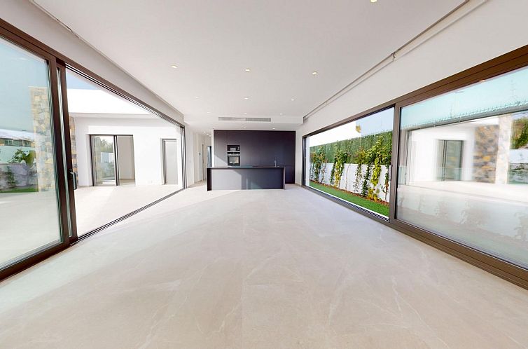 Vrijstaande woning in Los Alcazares
