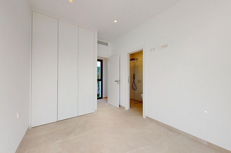 Vrijstaande woning in Los Alcazares