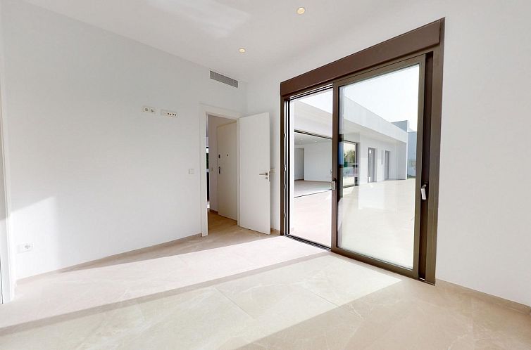 Vrijstaande woning in Los Alcazares