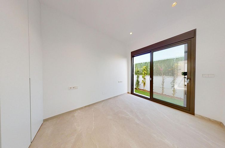 Vrijstaande woning in Los Alcazares