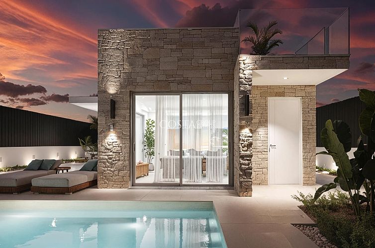 Vrijstaande woning in Los Alcazares