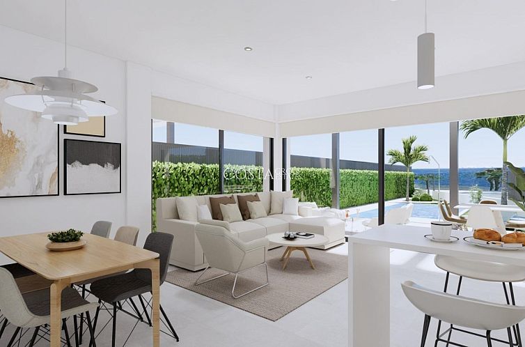 Vrijstaande woning in Los Alcazares