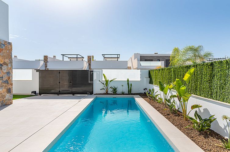 Vrijstaande woning in Los Alcazares