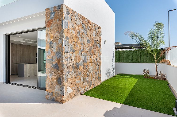 Vrijstaande woning in Los Alcazares
