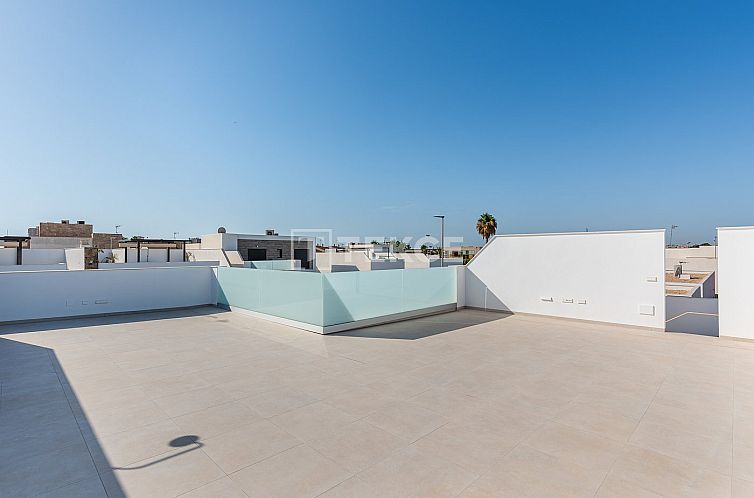 Vrijstaande woning in Los Alcazares