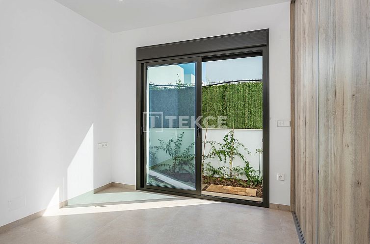 Vrijstaande woning in Los Alcazares