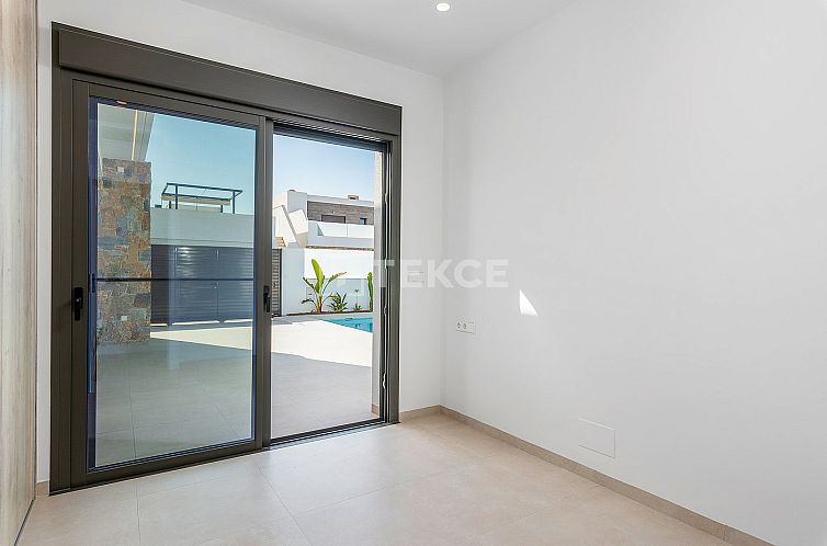 Vrijstaande woning in Los Alcazares