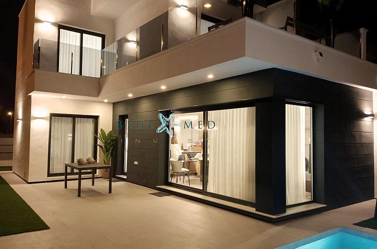 Vrijstaande woning in Los Alcazares