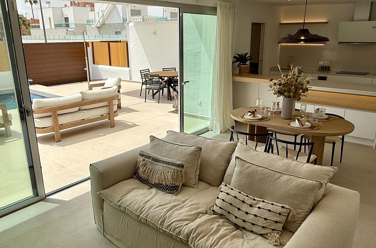 Vrijstaande woning in Los Alcazares