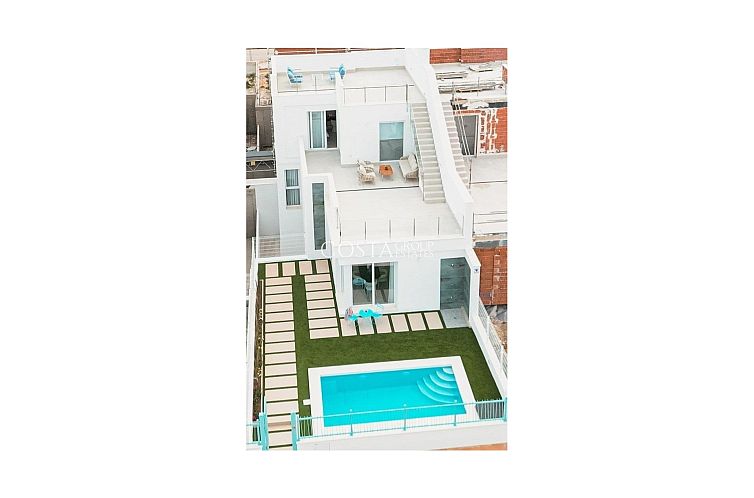 Vrijstaande woning in Los Alcazares