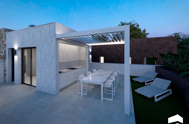 Vrijstaande woning in Los Alcazares