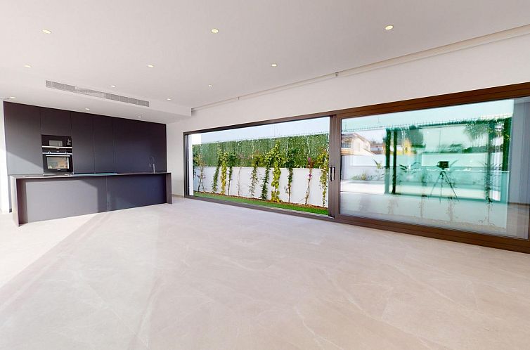 Vrijstaande woning in Los Alcazares