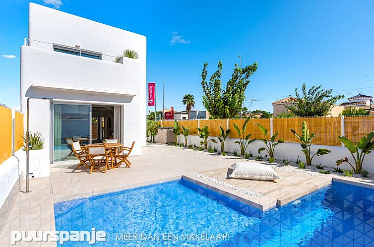 Vrijstaande woning in Los Alcazares