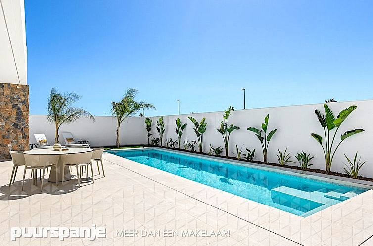 Vrijstaande woning in Los Alcazares