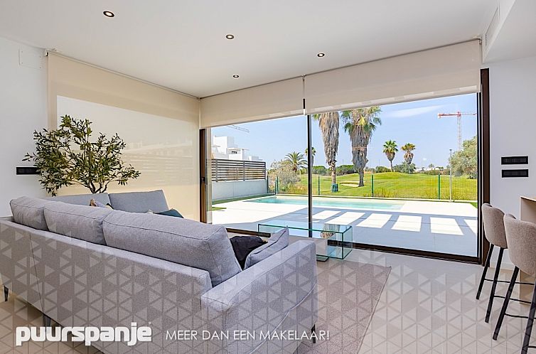 Vrijstaande woning in Los Alcazares