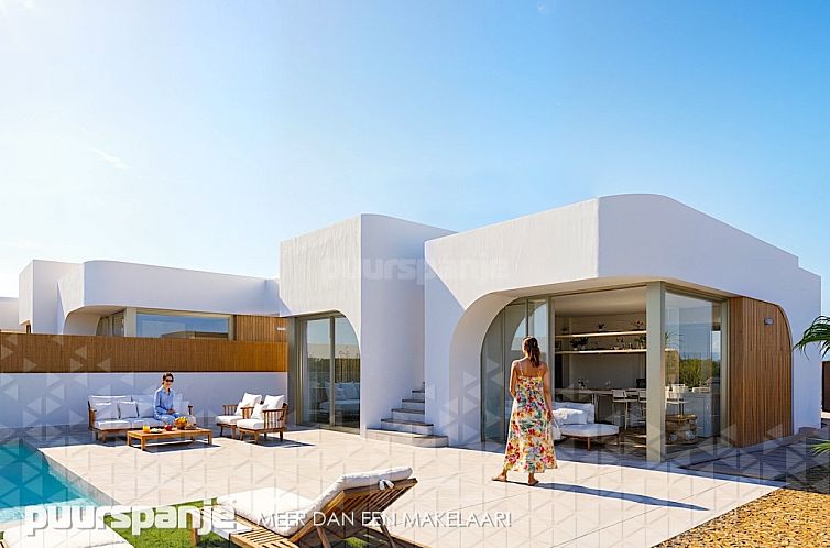 Vrijstaande woning in Los Alcazares
