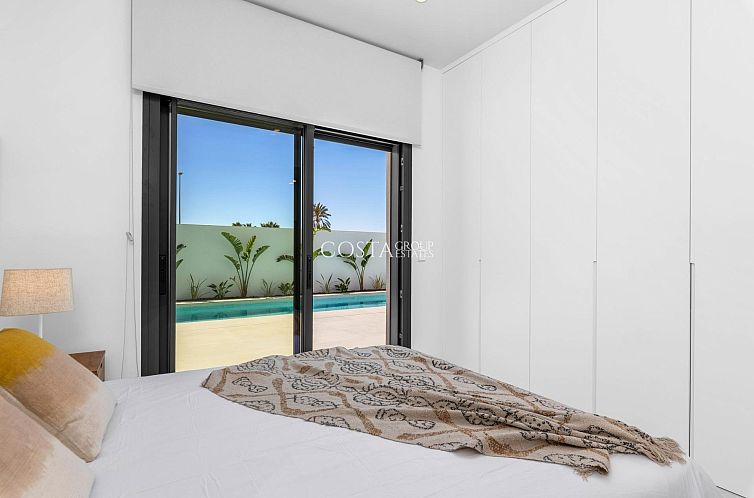 Vrijstaande woning in Los Alcazares