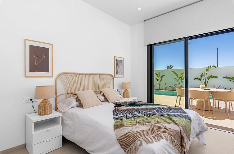 Vrijstaande woning in Los Alcazares