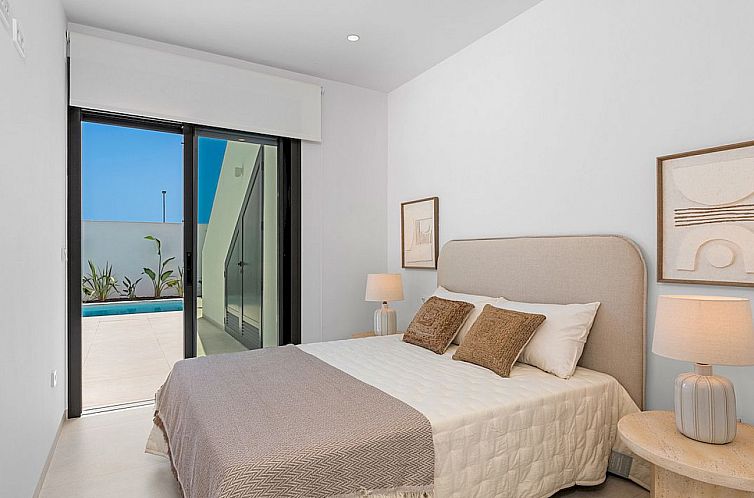Vrijstaande woning in Los Alcazares